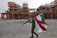 Εξαγωγές ιρανικού πετρελαίου: Στη διελκυστίνδα των εντάσεων της Μ. Ανατολής