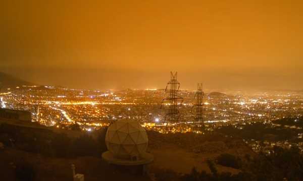 Meteo: Τimelapse βίντεο από τη μεταφορά της αφρικανικής σκόνης – Πώς το φαινόμενο Red Minerva «κατάπιε» την Αθήνα