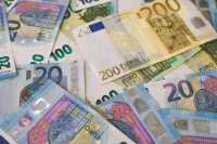 Αυξήθηκαν τα δάνεια και οι καταθέσεις τον Μάρτιο – Στα 190,2 δισ. ευρώ οι αποταμιεύσεις του ιδιωτικού τομέα
