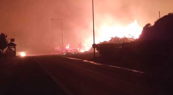 Φωτιά στη Ρόδο: Εκκενώνονται Μάσαρη, Μαλώνας και Χαράκι – Προληπτική εκκένωση της Λίνδου