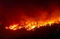 Πυρκαγιές στον Καναδά: Έτοιμοι για εκκένωση άλλοι 36.000 κάτοικοι