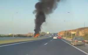 Κρήτη: Στις φλόγες τυλίχθηκε αυτοκίνητο στο ΒΟΑΚ