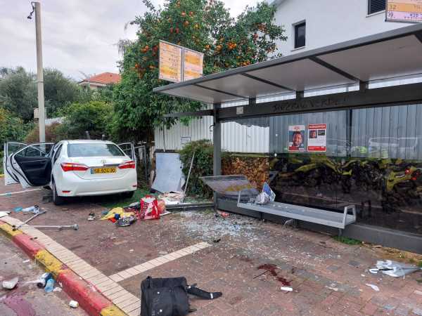 Ισραήλ: Όχημα έπεσε σε πλήθος και άγνωστος μαχαίρωσε πολίτες – 19 τραυματίες