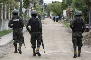 Ελ Σαλβαδόρ: Μαίνεται ο πόλεμος κατά των συμμοριών – Περικυκλωμένες δύο πόλεις από χιλιάδες αστυνομικούς