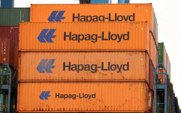 Hapag-Lloyd: Τα πλοία της θα αποφεύγουν τη Διώρυγα του Σουέζ για άλλη μια εβδομάδα