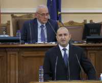 Βουλγαρία: Το κοινοβούλιο περιορίζει τις εξουσίες του προέδρου της, Ρούμεν Ράντεφ