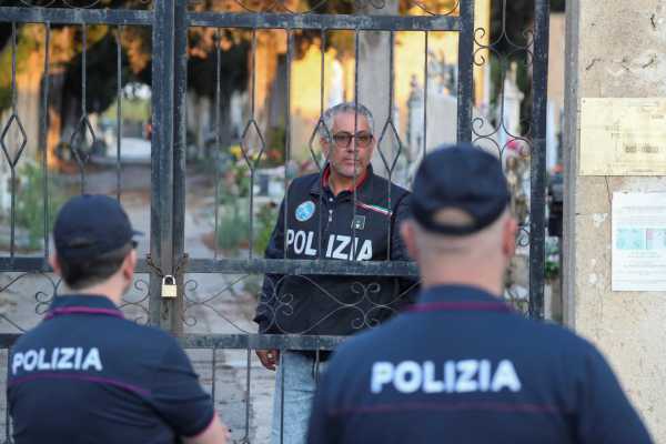 Ιταλία: Άνδρας τραυματίστηκε από όπλο βουλευτή σε πρωτοχρονιάτικο πάρτι