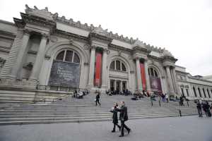 Νέα Υόρκη: Ενδυμασίες εμπνευσμένες από έργα τέχνης μπορούν να δοκιμάσουν ψηφιακά οι επισκέπτες του “The Met”