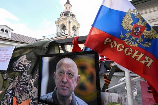 Ρωσία: Ο Γεβγκένι Πριγκόζιν κηδεύτηκε στην Αγία Πετρούπολη σε κλειστό κύκλο