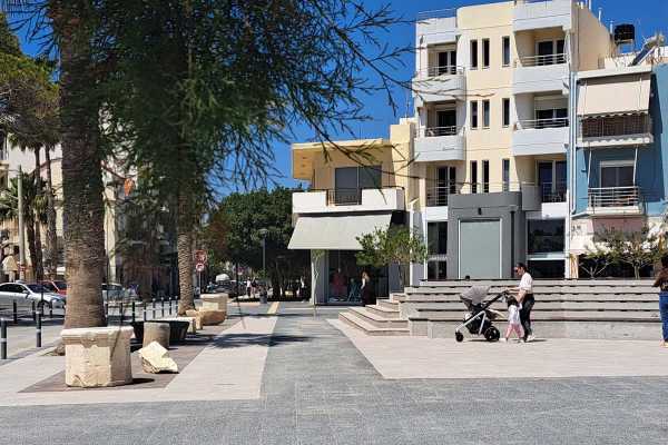 «Τρέχουν» τα open mall σε Χανιά και Ιεράπετρα - Προσδοκούν τόνωση της αγοράς
