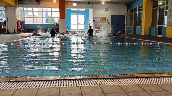 Έναρξη μαθημάτων κολύμβησης στη μικρή πισίνα εκμάθησης του Παγκρητίου Σταδίου σχολικού έτους 2023-2024