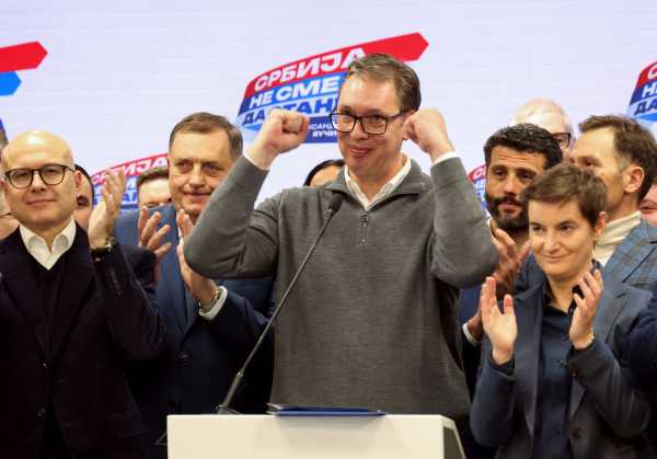 Σερβία: Νίκη στις βουλευτικές εκλογές για το κόμμα του Βούτσιτς- «Παίζεται» ο έλεγχος του Βελιγραδίου