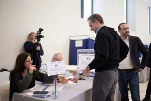 Κ. Μητσοτάκης: Ψήφισε στις εκλογές του Οικονομικού Επιμελητηρίου Ελλάδος