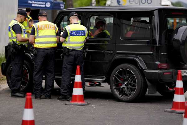 Γερμανία: Συνελήφθησαν έφηβοι ως ύποπτοι για προετοιμασία τρομοκρατικής επίθεσης