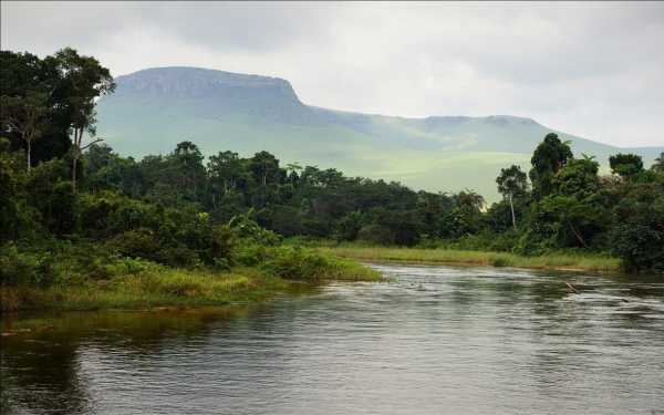 ΛΔ Κογνκό: Βύθιση πλοιαρίου στον ποταμό Κονγκό- Τουλάχιστον 30 νεκροί, 167 αγνοούνται