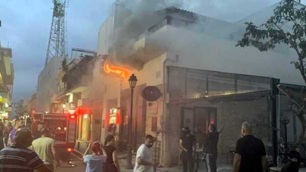 Ρέθυμνο: Συναγερμός από πυρκαγιά σε οβεληστήριο στην Παλιά πόλη | φωτο και video