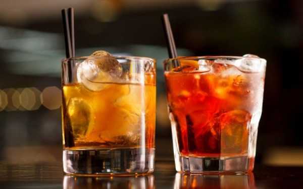 ΙΟΒΕ: Οι οικονομικές επιδράσεις από τη μείωση του ΕΦΚ στα αλκοολούχα ποτά