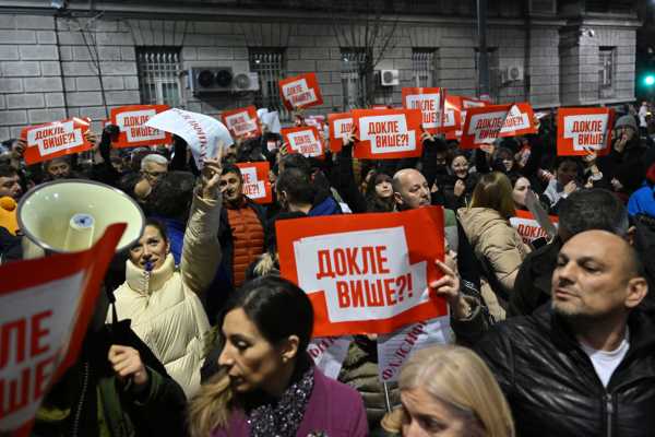 Την επανάληψη των εκλογών σε όλα τα επίπεδα ζητάει η σερβική αντιπολίτευση – Ανυποχώρητος ο Αλ. Βούτσιτς
