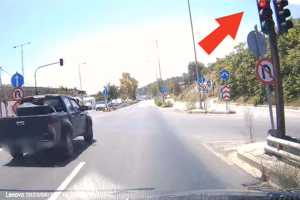 Κρήτη: Βίντεο που κόβει την ανάσα με οδηγό αγροτικού να παραβιάζει με μεγάλη ταχύτητα τον κόκκινο σηματοδότη