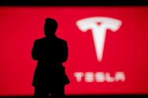 ΗΠΑ: Η Tesla ανακαλεί δύο εκατομμύρια αυτοκίνητα για λόγους ασφαλείας