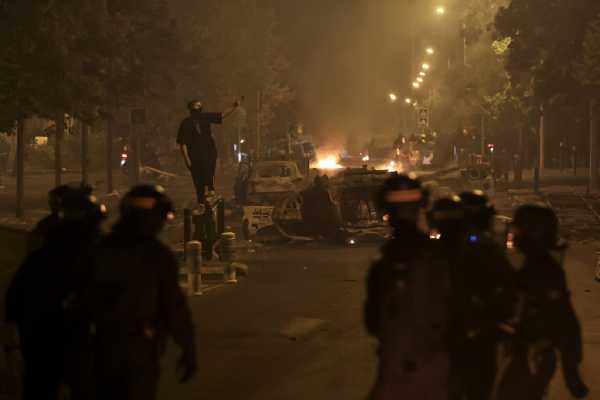 Γαλλία – Θάνατος 17χρονου: Βίαιες συγκρούσεις  για τρίτη νύχτα, πάνω από 650 συλλήψεις – Επεισόδια και στο Βέλγιο