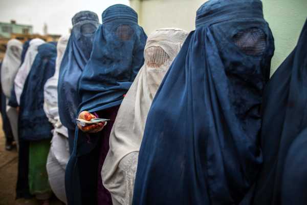 ΟΗΕ: Όσο υφίστανται οι περιορισμοί δικαιωμάτων των γυναικών, δεν θα αναγνωριστεί η κυβέρνηση των Ταλιμπάν