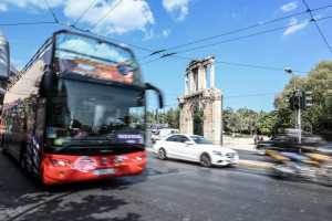 Δήμος Αθηναίων: 11 νέα σημεία στάσης – στάθμευσης των τουριστικών λεωφορείων – Τι ισχύει πλέον στη Λ. Αμαλίας