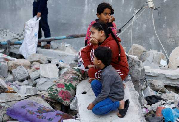 Γάζα: Σχεδόν 22.000 οι νεκροί – Έκρυθμη η κατάσταση στη Δυτική Όχθη