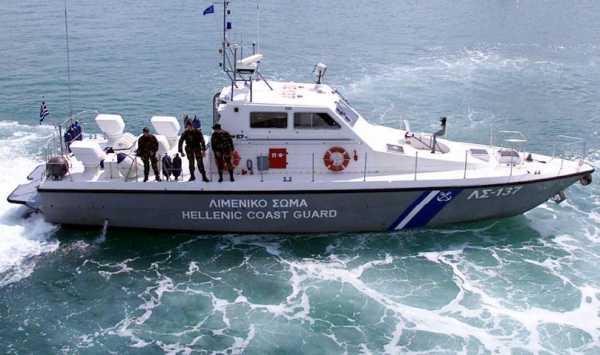 Κρήτη: Ακυβέρνητο σκάφος με τρεις επιβαίνοντες