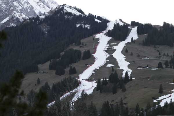 Ελβετία: Η θερμοκρασία έκανε βουτιά 30 βαθμών  μέσα σε τέσσερις ημέρες