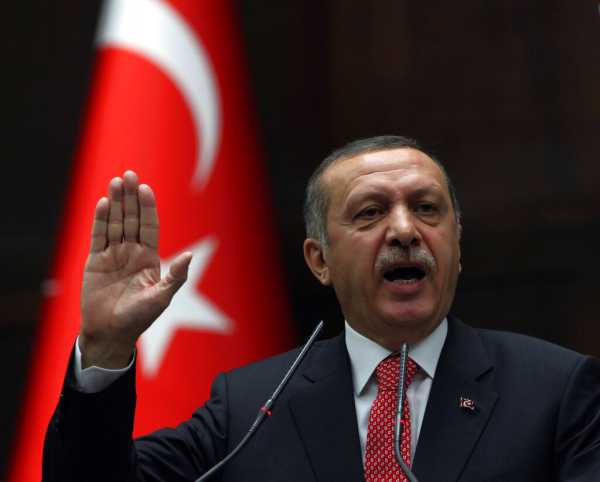 Νέες απαιτήσεις εγείρει η Άγκυρα: Θέλει τουρκικά τα στενά των Δαρδανελίων