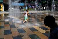 Πεκίνο: Βιώνει την πιο θερμή ημέρα του Ιουνίου