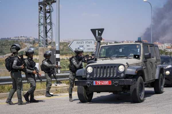 Ισραήλ: Μη επανδρωμένο αεροσκάφος ανατίναξε αυτοκίνητο με τρεις Παλαιστίνιους «τρομοκράτες» στην κατεχόμενη Δυτική Όχθη