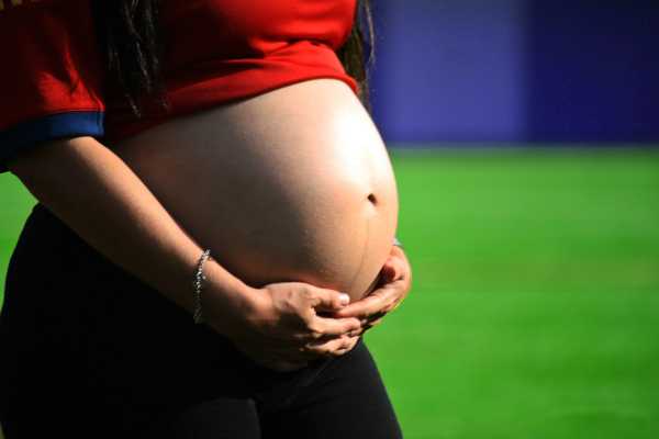 Εγκυμοσύνη: Επιστήμονες ανακάλυψαν την αιτία της πρωινής ναυτίας