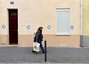 Παρίσι: Σημάδεψαν με το αστέρι του Δαυίδ σπίτια Εβραίων