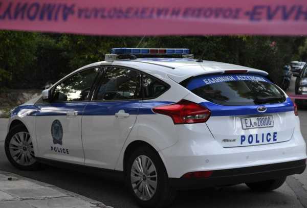 Λ. Ποσειδώνος: Συνελήφθησαν 2 οδηγοί για κόντρες